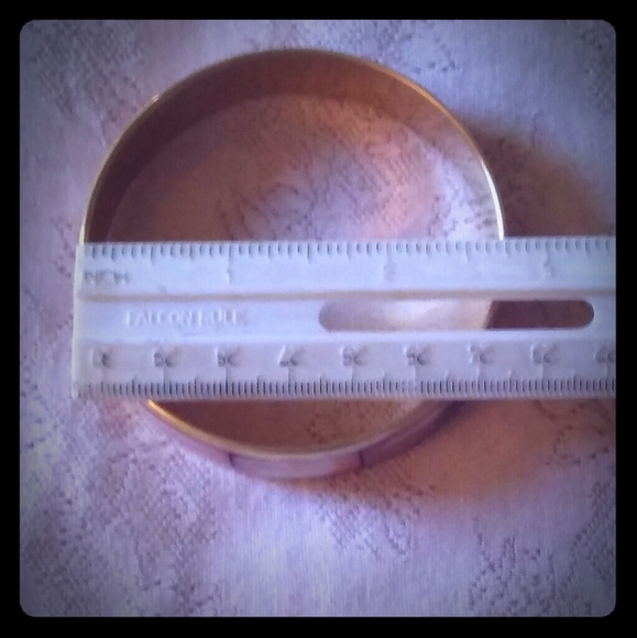 Vintage Pink Mother of Pearl Inlay Brass Bangle - Picture 8 of 8